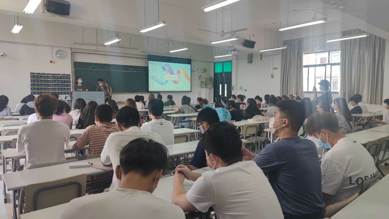 新生见面会现场