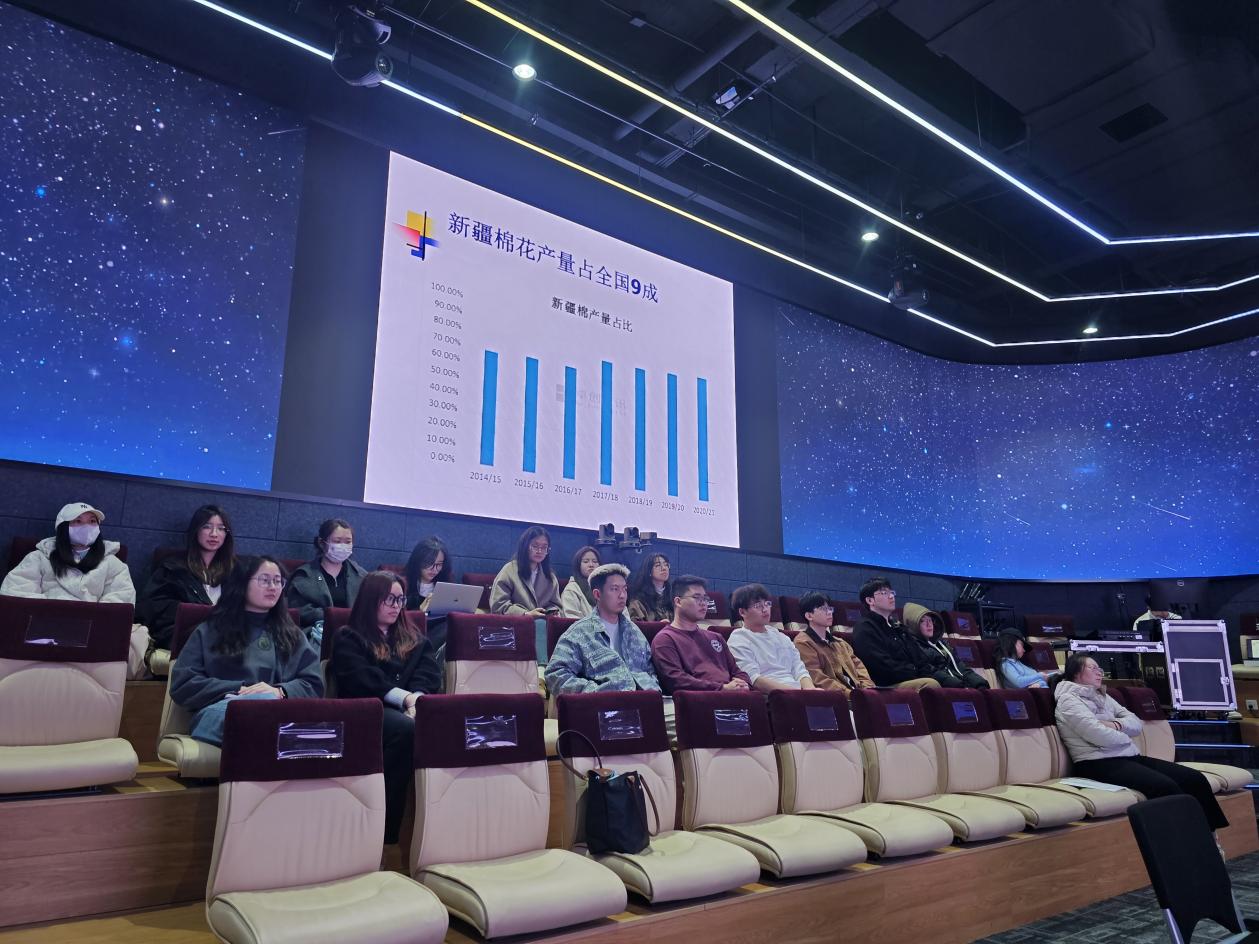 图为讲座现场