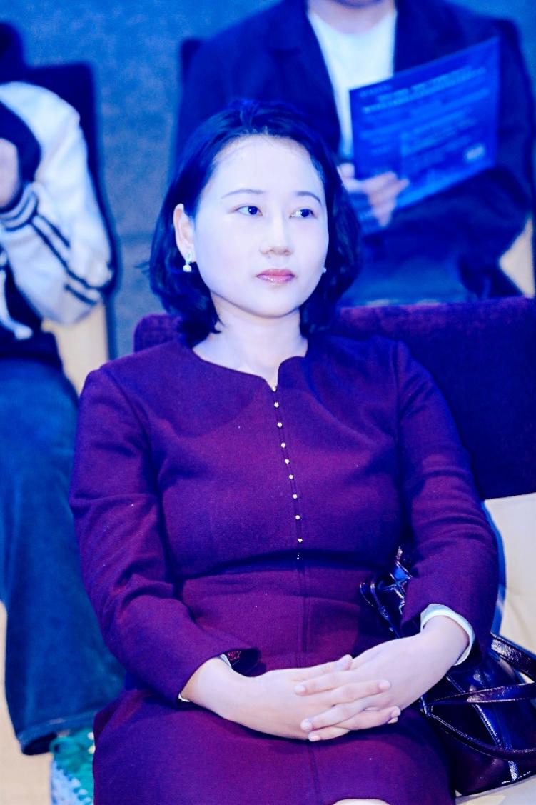 北京金城同达(上海)律师事务所高级律师管晓薇建议同学们独立思考